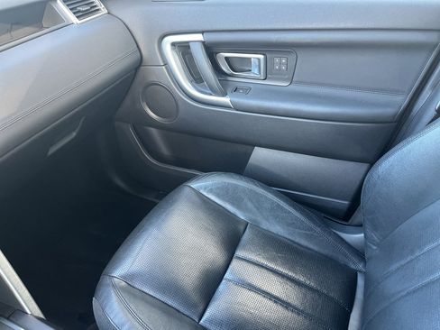 Used 2016 Land Rover Discovery Sport HSE image 17