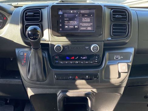 Used 2026 RAM ProMaster 2500 w/ Convenience Group FWD image 24