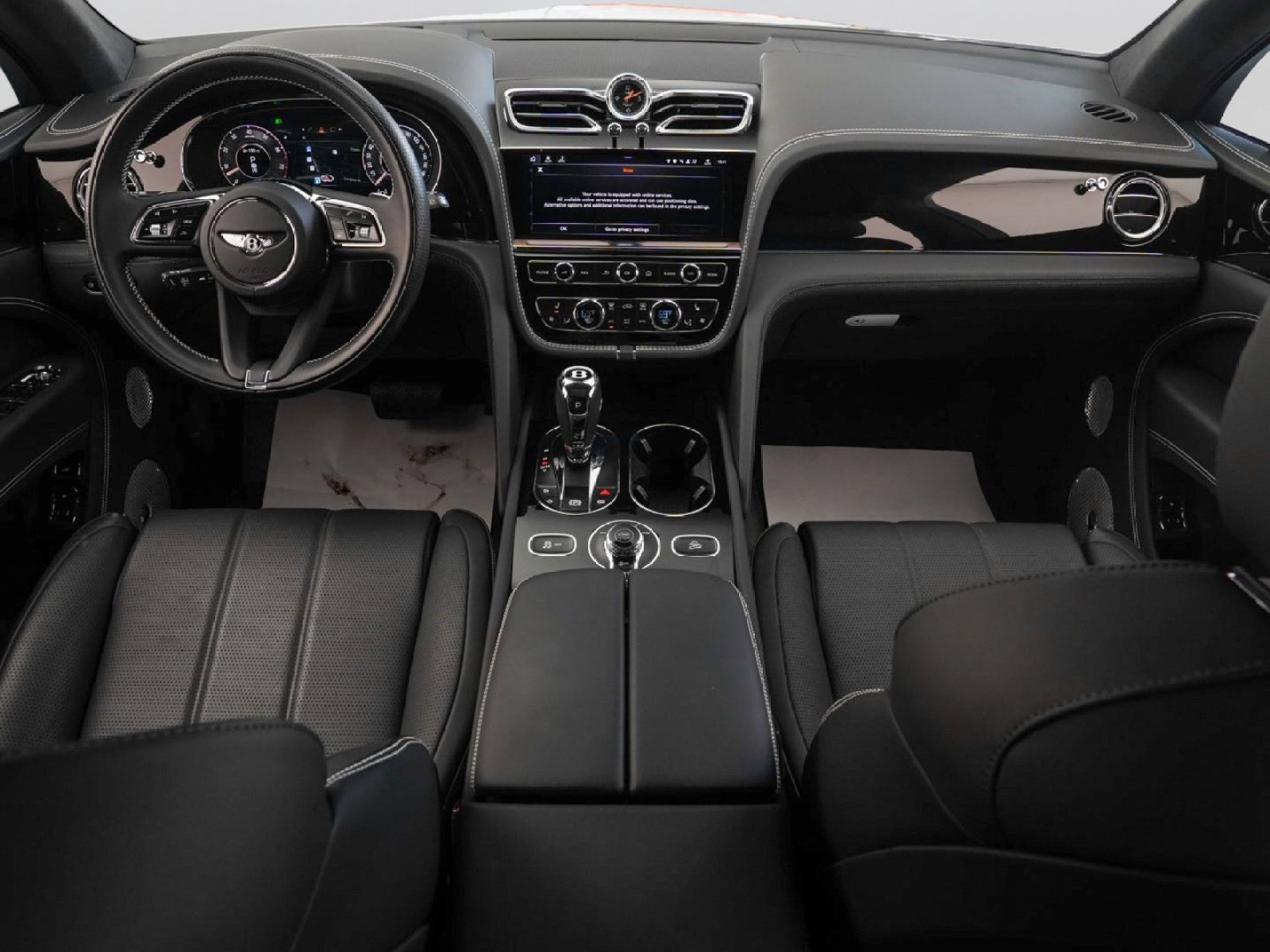 Used 2024 Bentley Bentayga AWD/4WD image 18