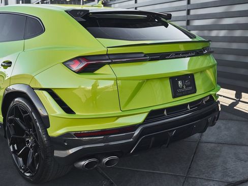 Used 2024 Lamborghini Urus Performante AWD/4WD image 14