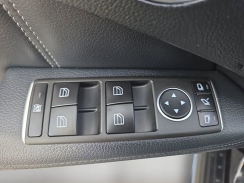 Used 2016 Mercedes-Benz E 350 Sedan image 17