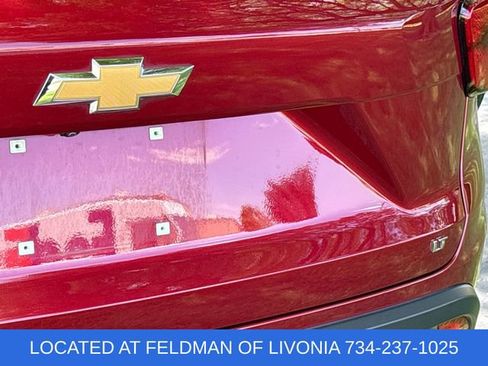 Used 2024 Chevrolet Trax LT FWD image 29