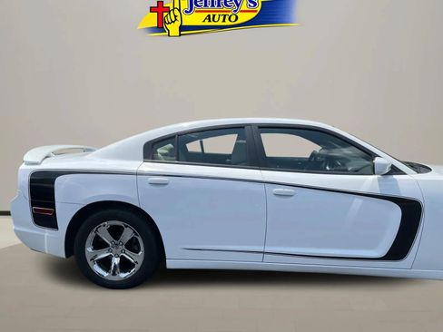 Used 2014 Dodge Charger SE w/ Sport Appearance Group RWD image 16