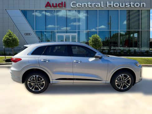 New 2025 Audi Q5 Premium image 8