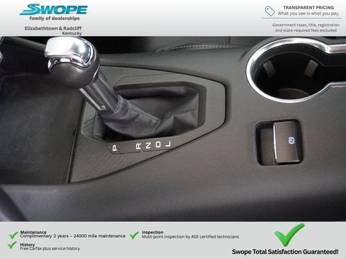 Used 2025 Ford Mustang Premium RWD image 27