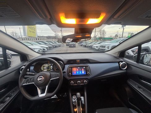 Used 2025 Nissan Versa SV image 33