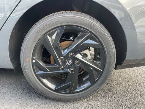 New 2026 Hyundai Elantra Sport FWD image 22