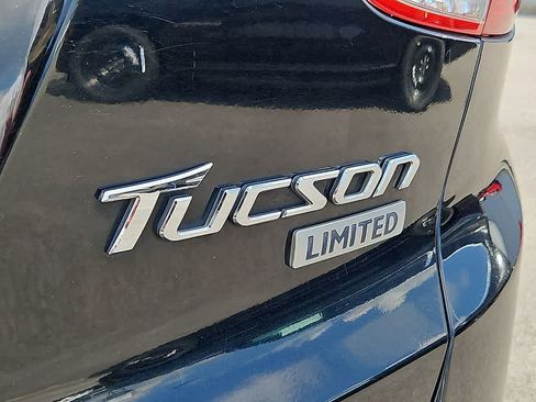 Used 2013 Hyundai Tucson Limited AWD/4WD image 29