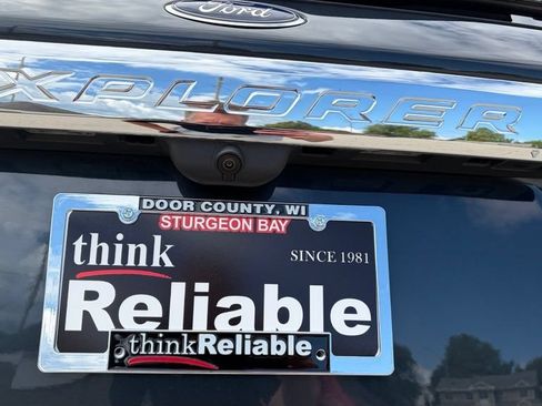 Used 2024 Ford Explorer XLT AWD/4WD image 29