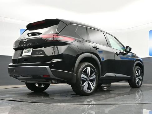 Used 2024 Nissan Rogue SL w/ SL Premium Package image 26