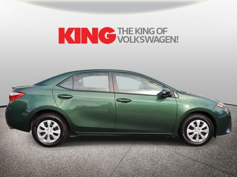 Used 2014 Toyota Corolla LE FWD image 2