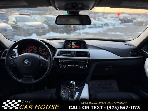 Used 2017 BMW 320i xDrive Sedan image 25