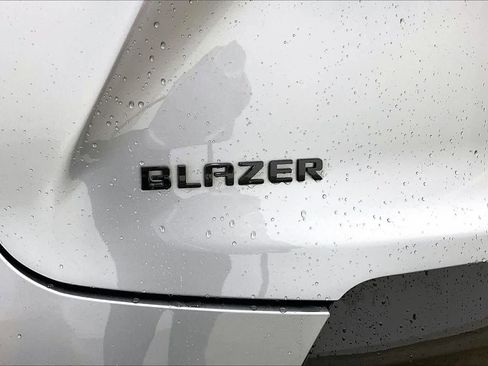 Used 2025 Chevrolet Blazer RS image 30