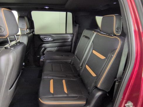 Used 2024 GMC Yukon XL AT4 w/ Technology Package AWD/4WD image 27