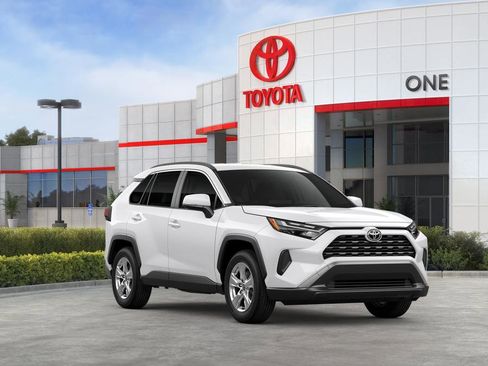 New 2025 Toyota RAV4 XLE image 15