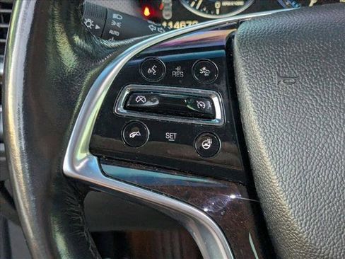 Used 2013 Cadillac XTS Premium image 4