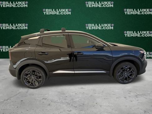 Used 2025 Nissan Kicks SR FWD image 4