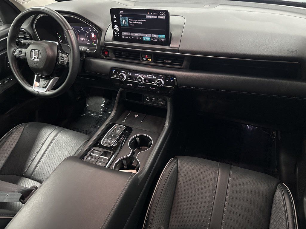 Used 2024 Honda Pilot Elite image 11