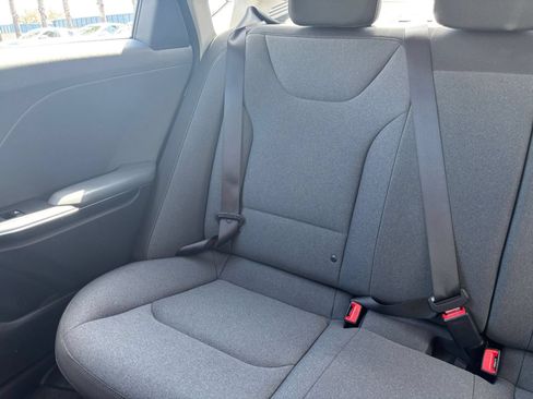 Used 2025 Kia K4 FWD image 38