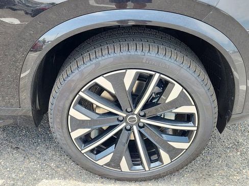 New 2026 Volvo XC90 B5 Plus image 18