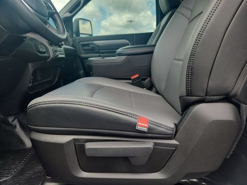 New 2026 RAM 3500 Tradesman AWD/4WD image 11