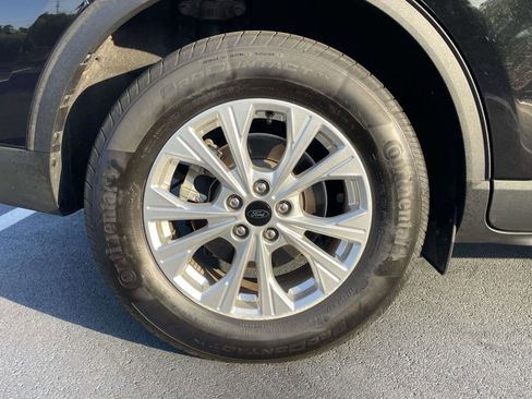 Used 2025 Ford Escape Active AWD/4WD image 9