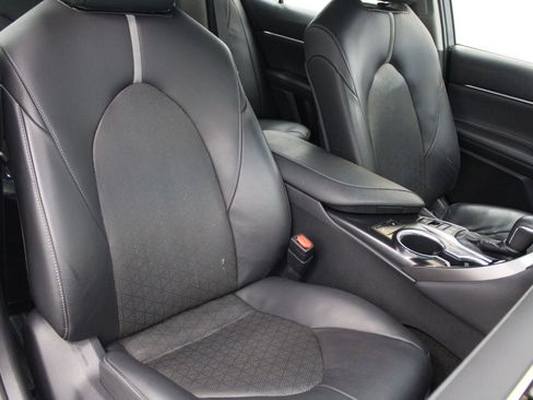 Used 2018 Toyota Camry XSE w/ Protection Package (Q2) image 25