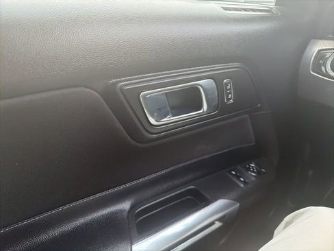 Used 2018 Ford Mustang GT image 21