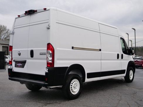 Used 2025 RAM ProMaster 2500 w/ Storage Group image 14