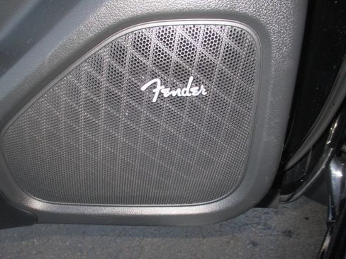 Used 2023 Nissan Frontier PRO-4X w/ Pro-4X Premium Package image 9