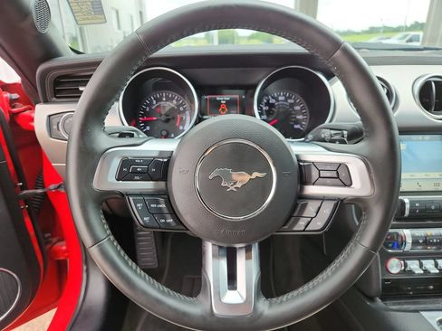 Used 2018 Ford Mustang Premium RWD image 6
