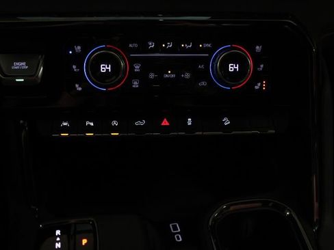 Used 2024 GMC Sierra 1500 AT4 w/ Technology Package image 27