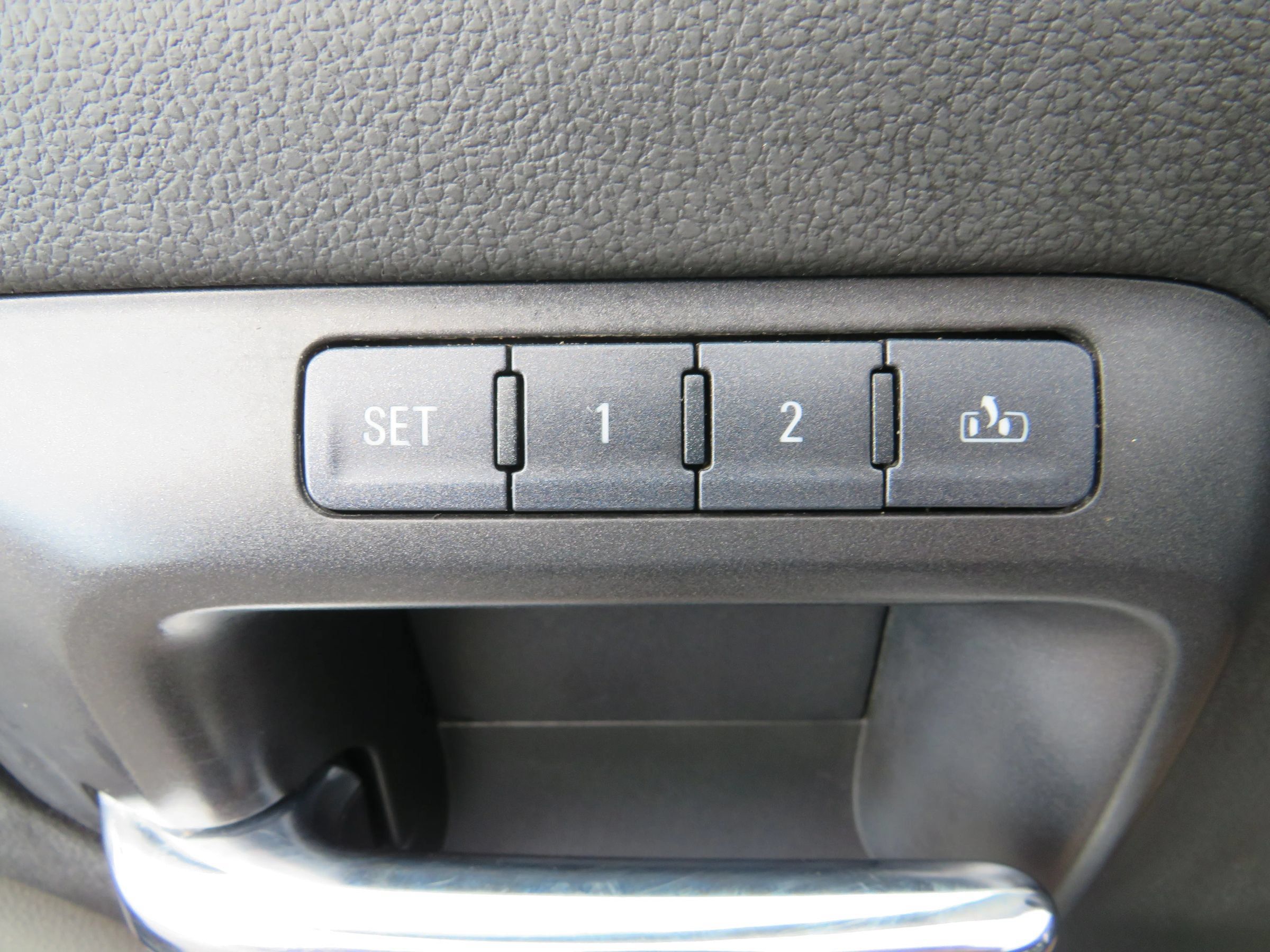 Used 2015 GMC Sierra 3500 SLT AWD/4WD image 40