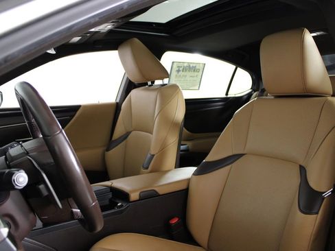 Used 2021 Lexus ES 350 w/ Premium Package image 18