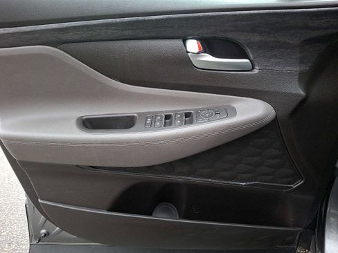 Used 2019 Hyundai Santa Fe SEL image 12