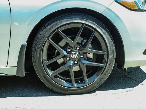 Used 2022 Honda Civic Sport image 8