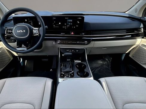 New 2026 Kia Carnival SX Prestige FWD image 5
