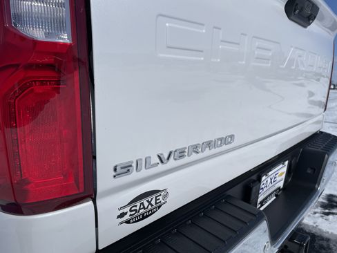 Used 2021 Chevrolet Silverado 3500 LTZ w/ LTZ Premium Package image 29