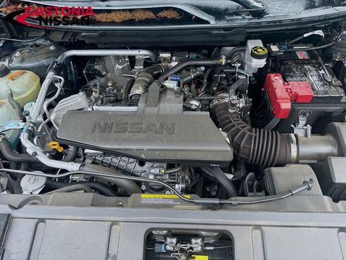 Used 2026 Nissan Rogue SV FWD image 38