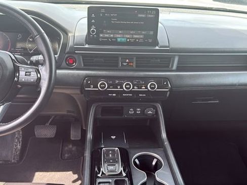 Used 2023 Honda Pilot Touring image 30