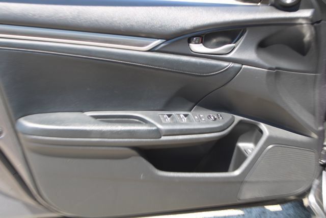Used 2019 Honda Civic EX-L image 11