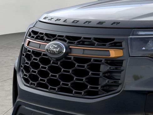 Used 2026 Ford Explorer Tremor w/ Tremor Ultimate Package AWD/4WD image 18