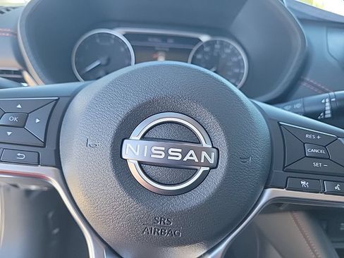 New 2025 Nissan Sentra SR w/ SR Premium Package FWD image 23