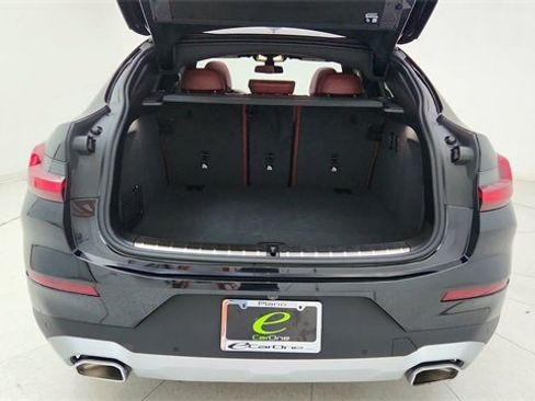Used 2025 BMW X4 xDrive30i image 14