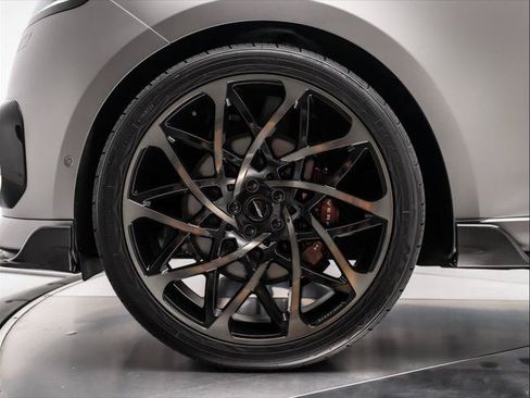 New 2026 Land Rover Range Rover Long Wheelbase Autobiography AWD/4WD image 13