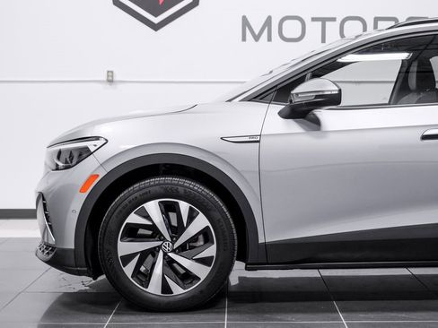 Used 2023 Volkswagen ID.4 Pro image 13