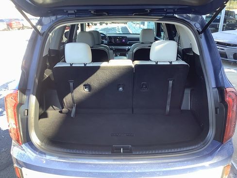 Used 2023 Kia Telluride S AWD/4WD image 7
