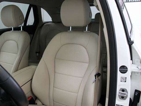 Used 2022 Mercedes-Benz GLC 300 4MATIC image 20