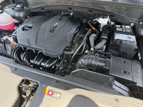 Used 2025 Kia Sportage EX FWD image 34
