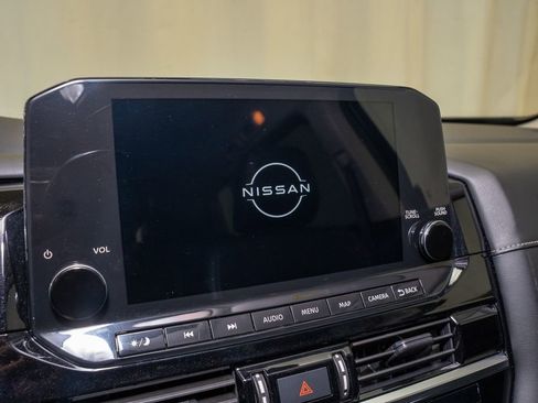 Certified 2023 Nissan Pathfinder SL image 14